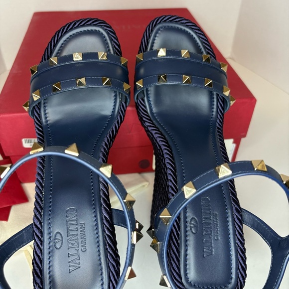 Valentino Garavani Rockstud Wedges Navy - Picture 3 of 7